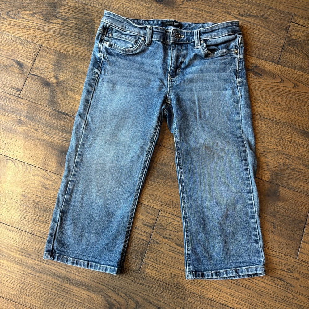 White House Black Market Blue Capri Jeans
